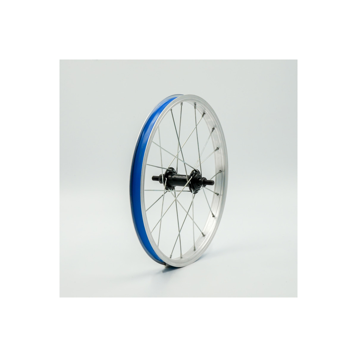 Roue 16" AV, jante alu simple paroi argent, écrous