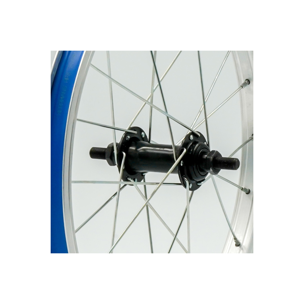 Roue 16" AV, jante alu simple paroi argent, écrous